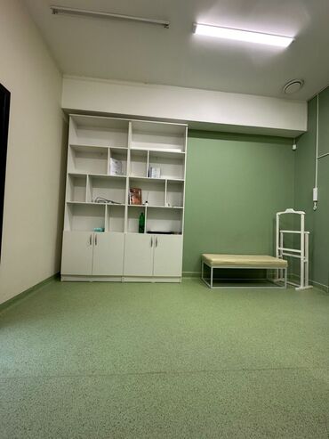 Медицинские и массажные кабинеты: Сдаю Кабинет Для гинеколога, Для косметолога, Для массажиста, В административном здании, 24 м², Долгосрочно, С системой безопасности, С юридическим адресом — 13