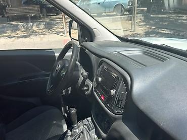 Fiat: Fiat Doblo Cargo 1.3 MultiJet yük furgonu - Kuzov: ağ, 2 arxa qoşa — 2