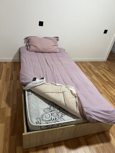 yığılan yataq: İşlənmiş, Təknəfərlik çarpayı, Bazasız, Matras ilə, Siyirməsiz, Azərbaycan