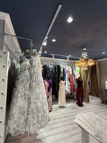 Manikür, pedikür: Gəlinlik və ziyafət geyimləri salonu Hazır işlək atelye satılır (hazır — 15