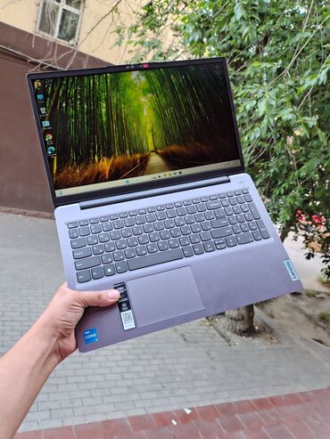 Lenovo: İşlənmiş Lenovo IdeaPad, 15.6 ", Intel Core i5, 512 GB