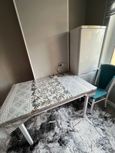 залга стол стул: Ашкана үстөлү жана отургуч