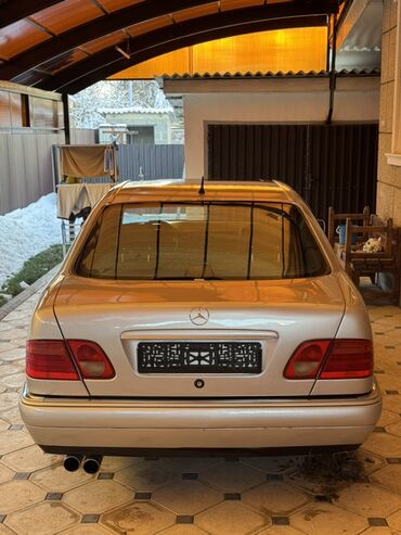 Mercedes-Benz: Mercedes-Benz E-Class: 1998 г., 3.2 л, Автомат, Бензин, Седан — 2