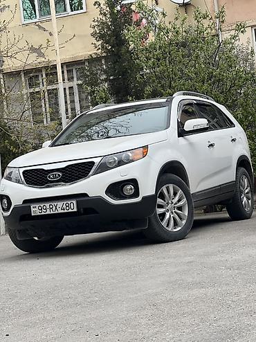 guzgu: Kia Sorento – ağ rəngli, şəhər və uzun məsafələr üçün rahat və geniş — 4