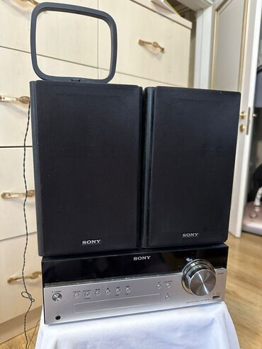 колонка boombox: Продается радио Sony CMT-SBT100 В хорошем состоянии,работает хорошо