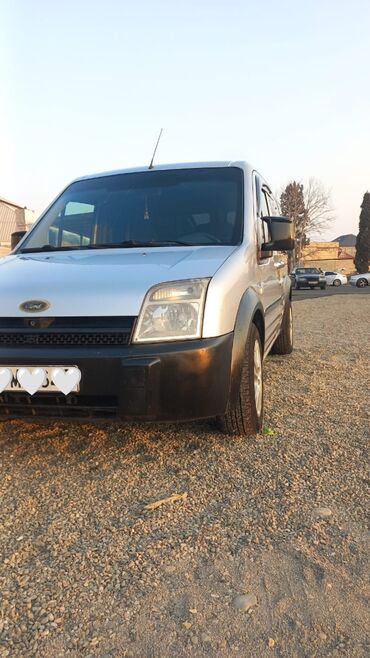 афто: Ford Tourneo Connect: 1.8 л | 2004 г. 300000 км Универсал