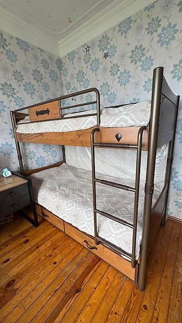 Mebel: Oğlan və qız üçün, İşlənmiş, Çarpayı, Matras ilə, Siyirməli, Taxta — 1