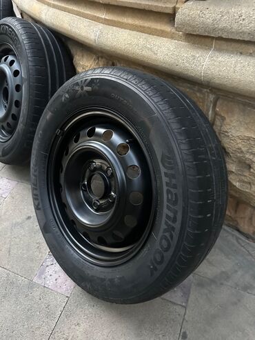 Şin, disk və təkərlər üçün digər aksessuarlar: Təkərlər çoxda pis vəziyətdə deyil.Təkərlərin vəziyyətini nəzərə alıb — 5