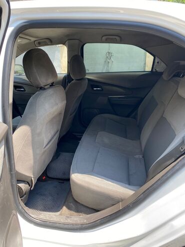 Chevrolet Cobalt: 1.5 l | 2022 il 223000 km Sedan