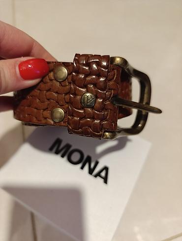 Kaiševi: Mona kožni kaiš – braon, reljefni uzorak, masivna kopča - Materijal — 5
