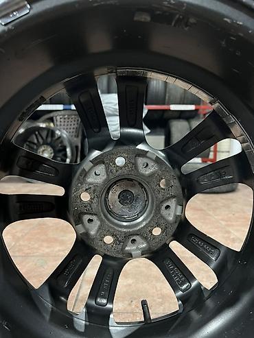 Транспорт: Комплект колес в сборе на литых дисках. - Шины: Bridgestone Studless — 7