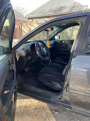 Audi: Audi A3: 2002 г., 1.8 л, Автомат, Бензин, Хэтчбэк — 5