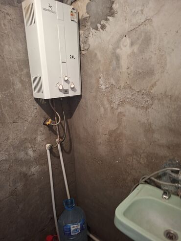 Uzunmüddətli kirayə evlər: Unvan huseyin arif kucəsi (vhacap 0504733275)( adi 0553209370) qaz su — 3