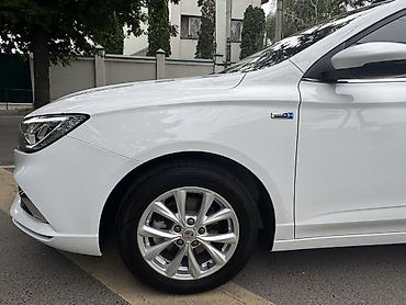 MG: MG : 2024 г., 1.5 л, Автомат, Бензин — 8