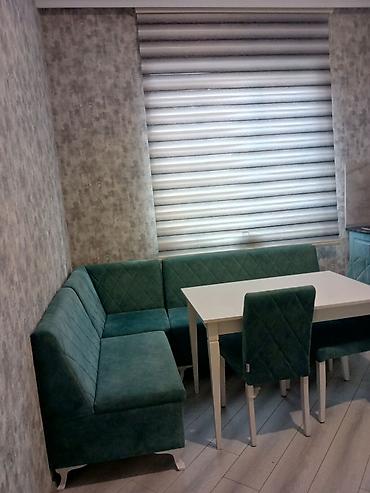kohne stullar: Mətbəx üçün künc dəsti Tərkib: - L formalı yumşaq künc divanı - 2 — 8