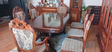 Masa və oturacaq dəstləri: Qonaq otağı üçün, İşlənmiş, Açılan, Yumru masa