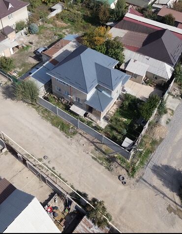 я ищу дом в бишкеке: Дом, 250 м², 6 комнат, Агентство недвижимости, Косметический ремонт