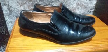 обувь туфли: Школьная форма, цвет - Черный, Б/у