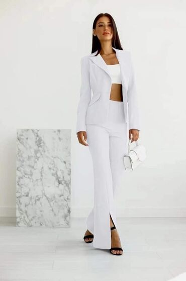 Kompleti: Komplet: 3200 dinara — 1