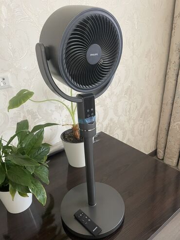 куллер для воды: Элегантный напольный вентилятор Philips в темно-сером цвете с круглой