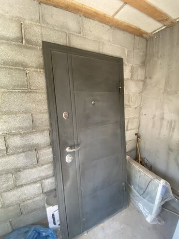 посуда кухонная: Менчик үй эщик, Металл, Брондолгон, түсү - Боз, Колдонулган