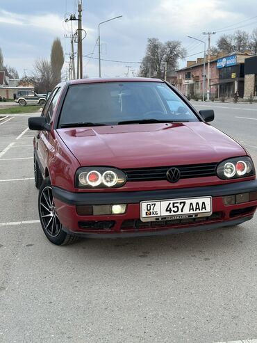 Volkswagen Golf: 1992 г., 1.8 л, Механика, Бензин, Хэтчбэк