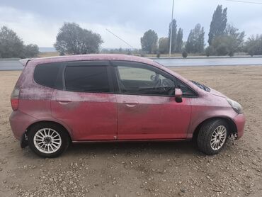 уна тетиктери: Honda Fit: 2002 г., 1.3 л, Вариатор, Бензин, Хетчбек