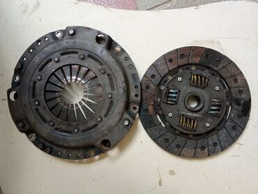 Sbor motorlar və silindr başlıqları: ISUZU dizel mühərriki üçün komple silindr başlığı və əlavə hissələr - — 24