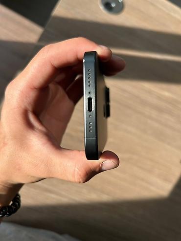 Apple iPhone: IPhone 15 Pro, Black Titanium — 7