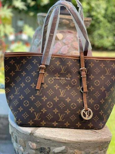 Sportske torbe i rančevi: Markirane torbe i rancevi na lalafo.rs — 1 Sportske torbe i rančevi: Markirane torbe i rancevi — 1