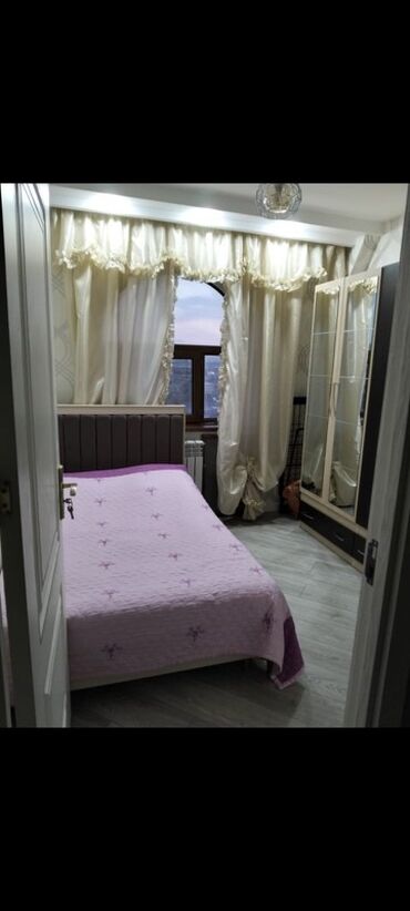 Sifarişlə digər ev mebeli: AFF PARKDA Mənzil satılır mebellerin coxusu qalmaq şərti ilə qiymətdə — 12