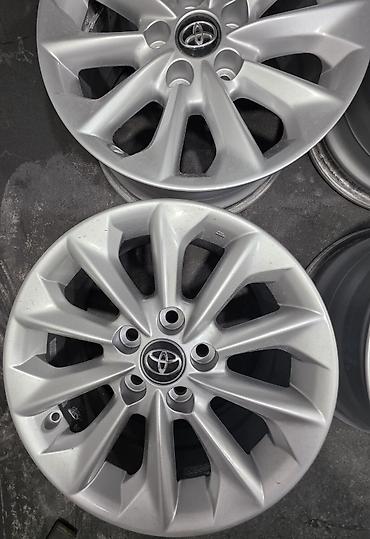 255 60 16: Литые Диски R 16 Toyota, Комплект, отверстий - 5, Б/у — 2