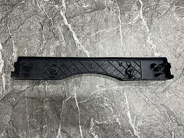 Другие детали кузова: Подномерник Камри 70 Комплектация: SE Для моделей: 2018г.в - — 5