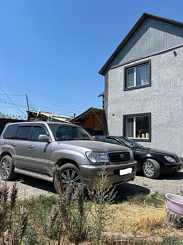 Продажа коттеджей и домов: Продается жилой дом в г.Каракол с приусадебным участком в живописном — 1