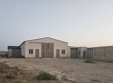 Kommersiya daşınmaz əmlakının satışı: Obyekt dəmir töküm sexi kimi ixtisaslaşıb,icarə qiyməti (6500 azn-dir)