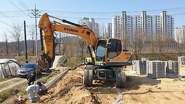 Услуги экскаватора: Экскаватор | Выкорчевывание пней, Демонтаж, Котлованы — 3
