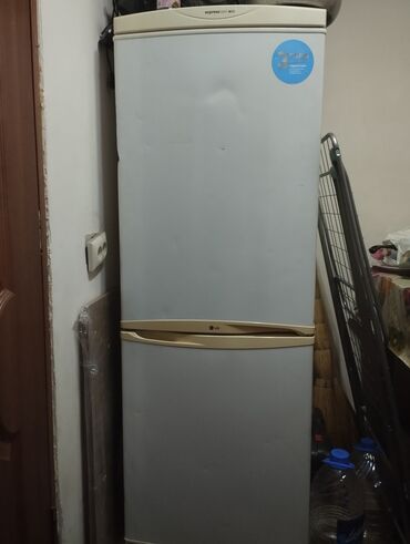 Другая бытовая техника: Холодильник рабочий