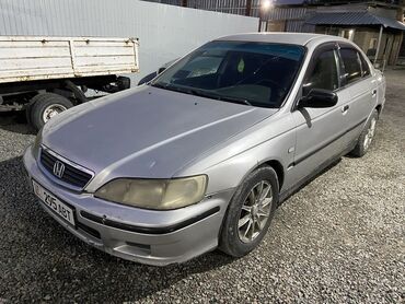 Автобусы и маршрутки: Honda Accord: 2000 г., 1.6 л, Механика, Газ, Хэтчбэк