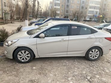 куплю автомобиль: Хюндай Солярис 2015 г 1.6 АКПП пробег 35000 техническое состояние