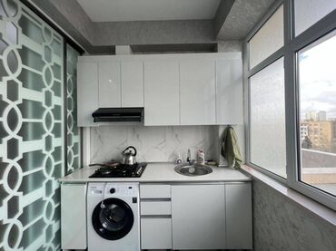 Uzunmüddətli kirayə mənzillər: Əhmədli qəsəbəsində, Qaçaq Nəbi küçəsində, Yeni Tikili 13 mərtəbəli — 10