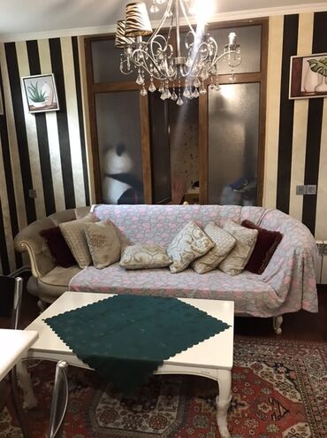 Həyət evləri və villaların satışı: Satılır: həyət evi (təmirli, həyətli sahə) - Plan: girişdə eyvanlı — 27