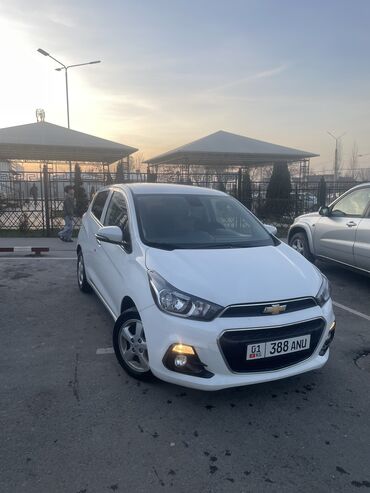 Chevrolet: Chevrolet Spark: 2017 г., 1 л, Вариатор, Бензин, Хэтчбэк