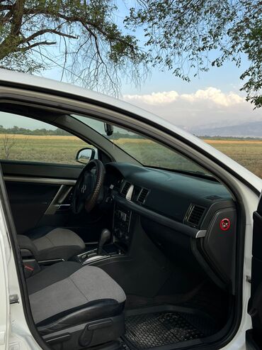 Opel: Opel Vectra: 2005 г., 2.2 л, Автомат, Бензин, Универсал — 8