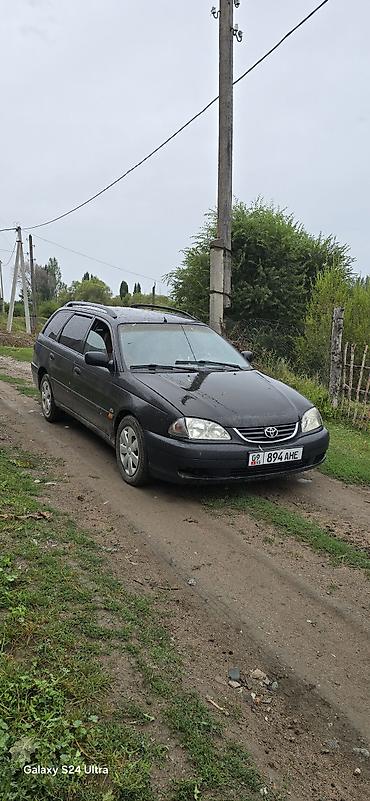 машина кроссовер: Toyota Avensis: 2001 г., 2 л, Механика, Дизель, Универсал — 7