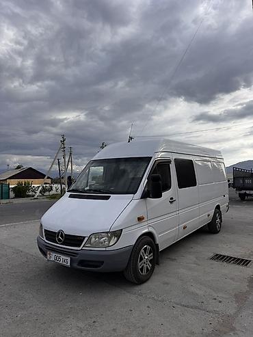 255 40 17: Mercedes-Benz Sprinter (длинная база, высокий крыша) — белый фургон — 1