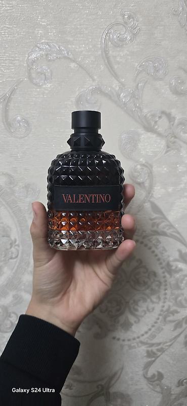 продавец парфюмерии: Valentino Uomo Born In Roma Coral Fantasy — мужская туалетная вода — 1