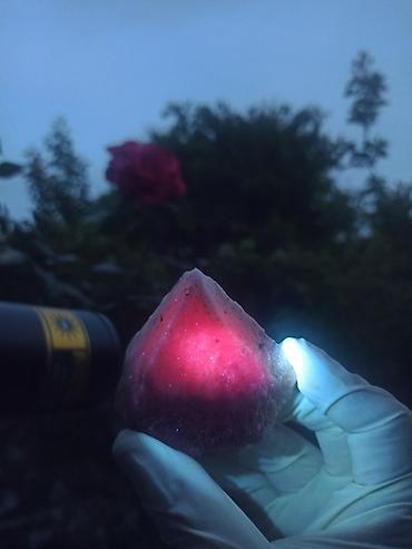 Qiymətli daşlar: Təbii YAQUT ( Ruby ) Daşı SATILIR 💎 Kolleksiya üçün Nadir Floresan ✨ — 4