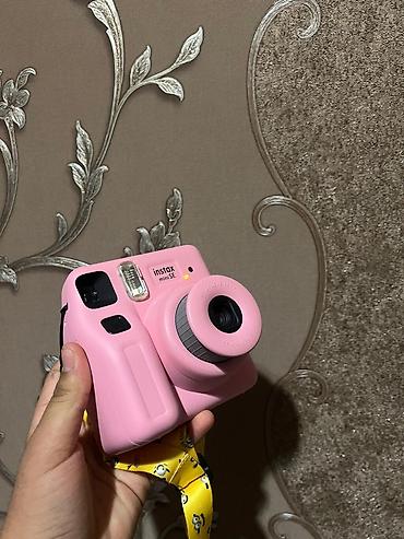 Техника и электроника: Fujifilm Instax mini SE (розовый) — моментальная камера с печатью — 2