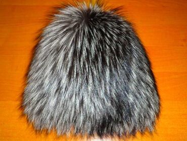 шапка чернобурка: Шапка вязаная  из меха чернобурки, один раз одета.    окончательная