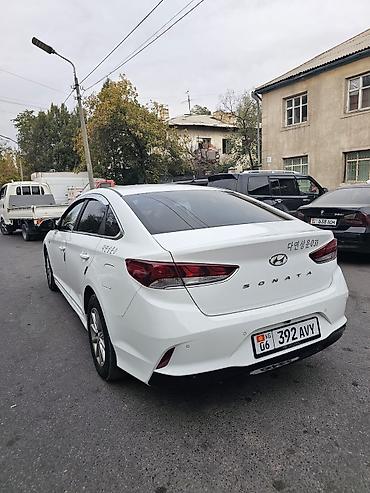Продажа авто: Hyundai Sonata: 2021 г., 2 л, Автомат, Газ, Седан — 5